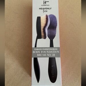 It Cosmetics Heavenly Luxe Body Foundation Brush No
28